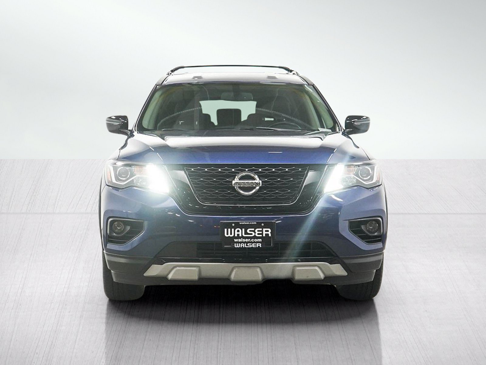 Used 2020 Caspian Blue Metallic Nissan 4x4 SV image 9