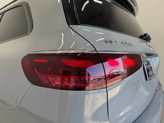 New 2026 MANUFAKTUR Alpine Gray Mercedes-Benz GLS 450 image 34