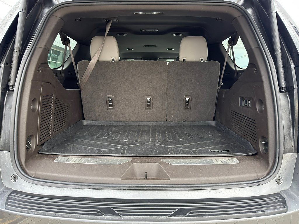 2021 Chevrolet Suburban Z71 - Photo 8