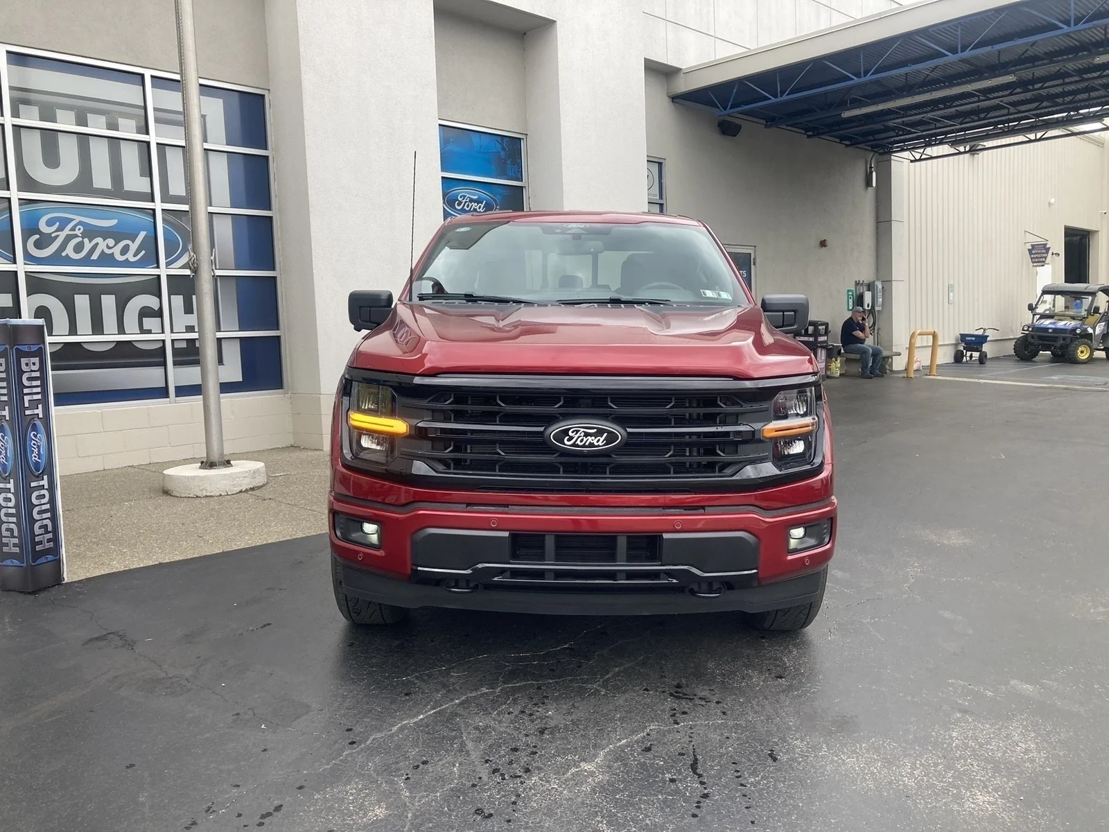 New 2026 Ruby Red Metallic Tinted Clearcoat Ford XLT image 2