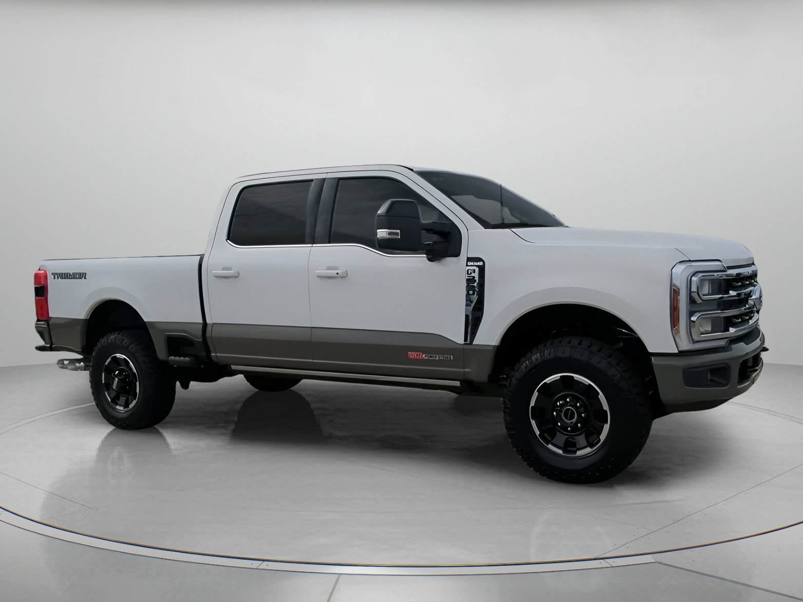 New 2026 Star White Metallic Tri-Coat Ford F-250® King Ranch® image 32