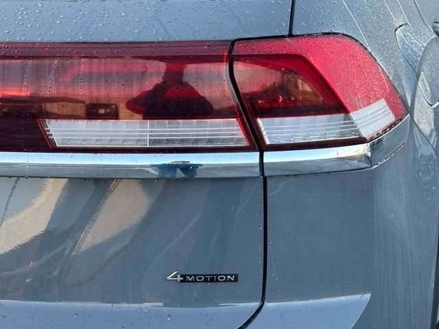 New 2026 Pure Gray Volkswagen 2.0T SEL Premium R-Line image 15