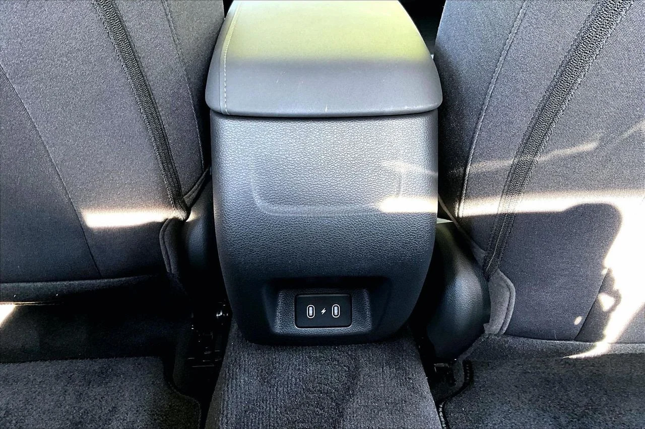 Certified Used 2025 White Hyundai SEL image 15
