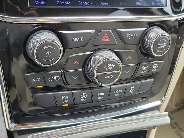 Used 2020 Black Jeep Overland image 35
