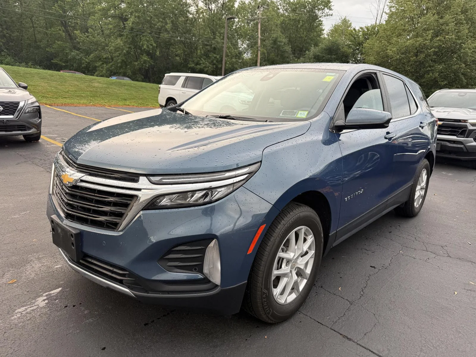 Used 2024 Lakeshore Blue Metallic Chevrolet LT image 3