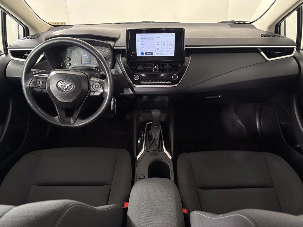 Used 2025 White Toyota LE image 28