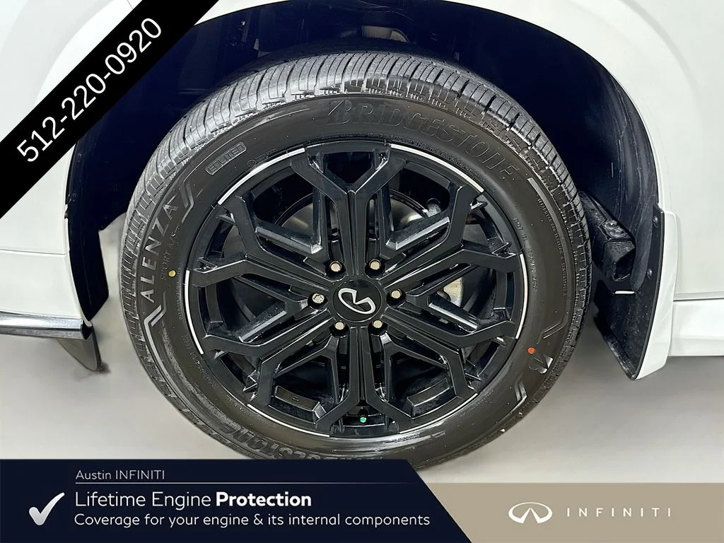New 2027 2T RADIANT WHIT INFINITI SPORT image 43