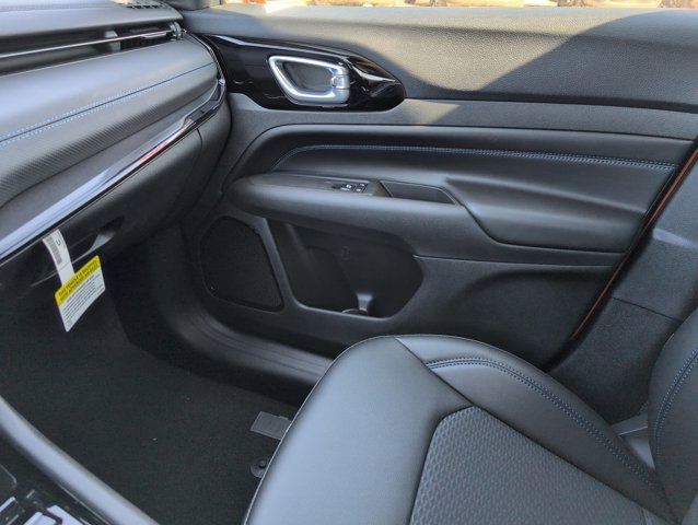 New 2026 Joose (DISC) Jeep Latitude Altitude image 25