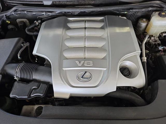 Used 2018 Onyx Black Lexus 570 image 34