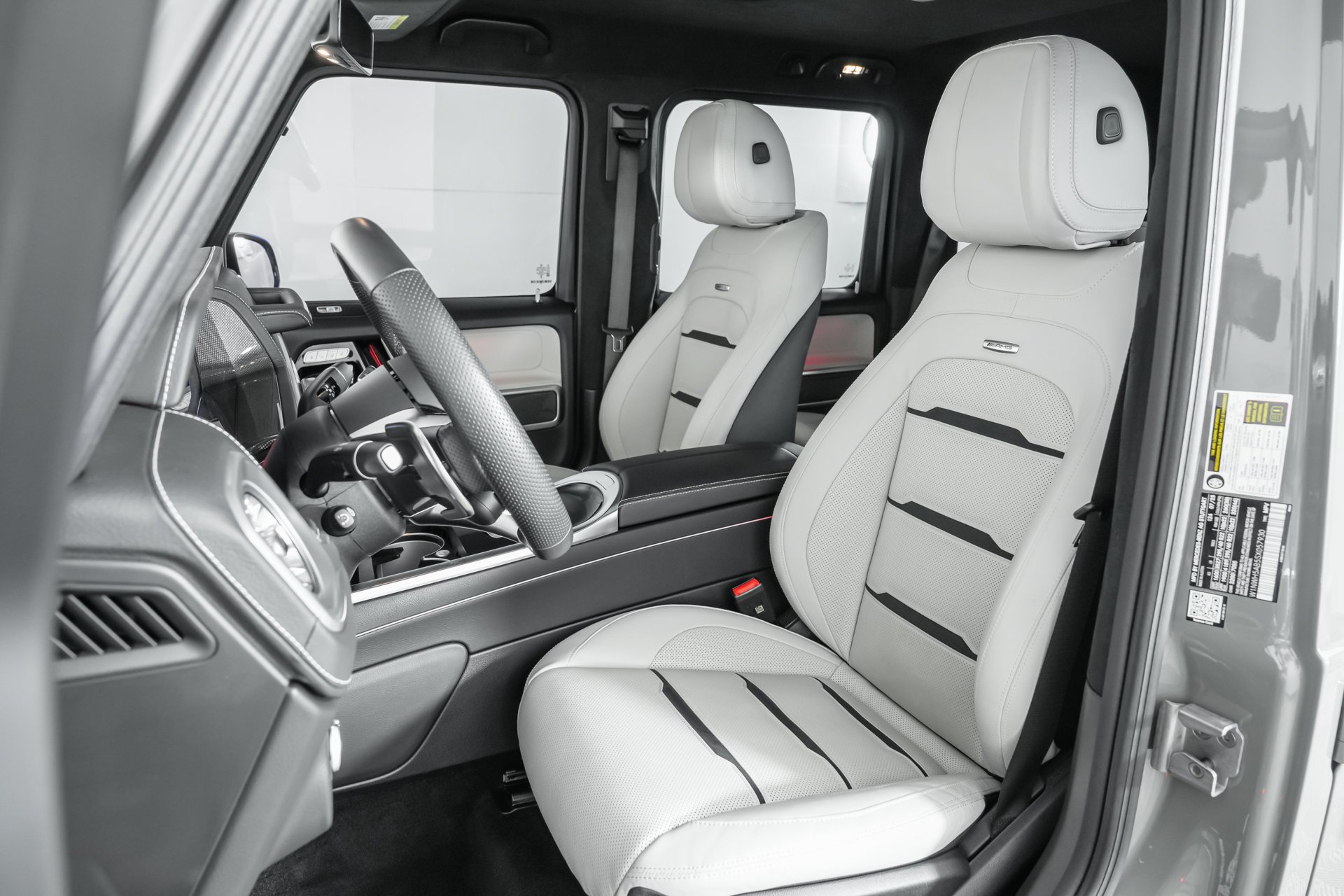Used 2025  Mercedes-Benz G 63 AMG® image 3