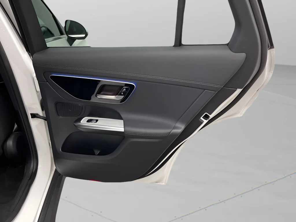 2024 Mercedes-Benz GLC GLC 300 - Photo 31