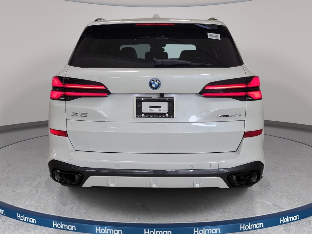 New 2026 Mineral White Metallic BMW xDrive50e image 6