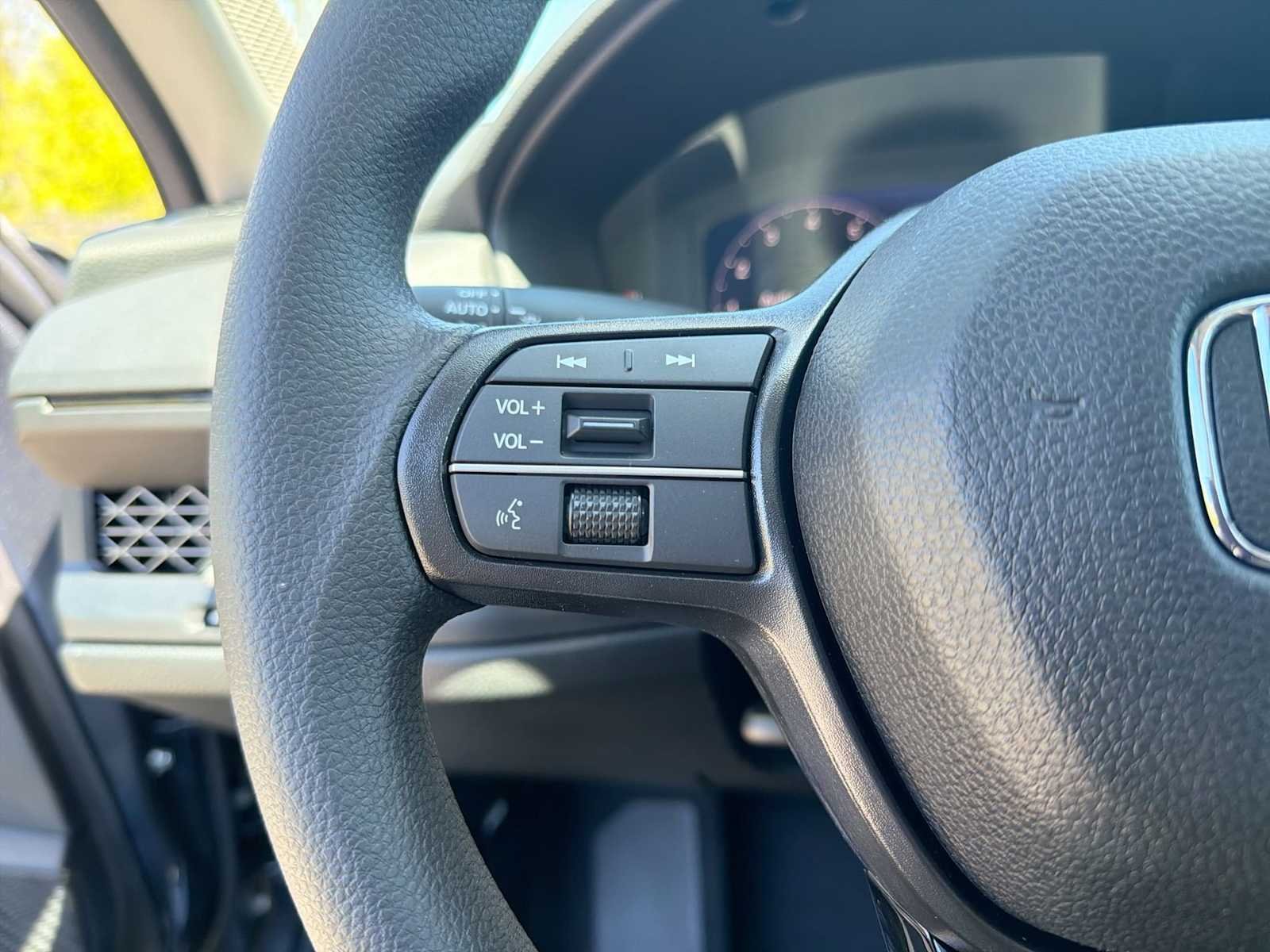 New 2026 Meteorite Gray Metallic Honda SE image 25