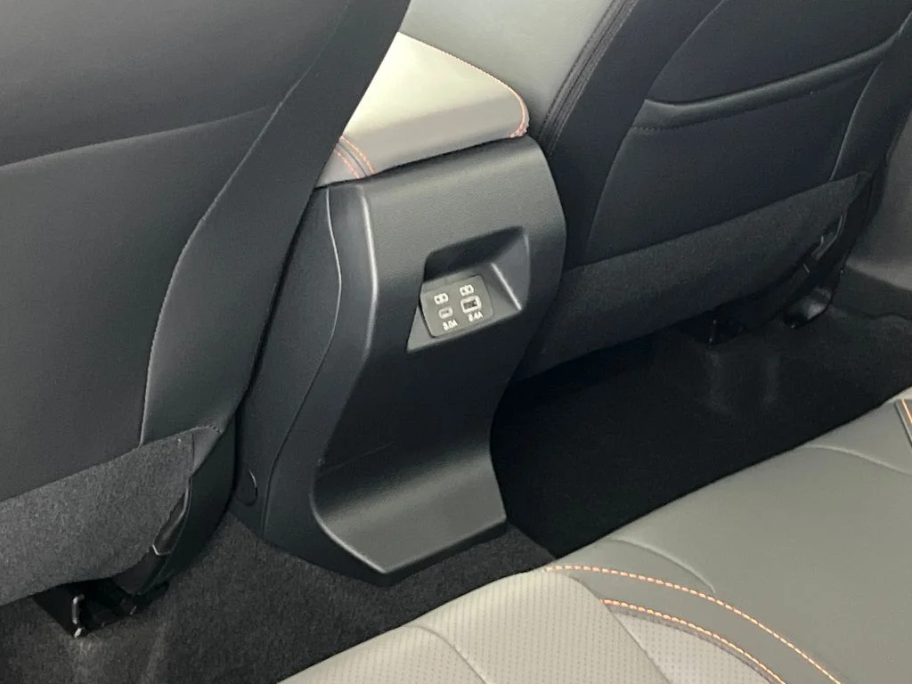 New 2026 CRYSTAL BLACK SILICA Subaru Limited Hybrid image 38