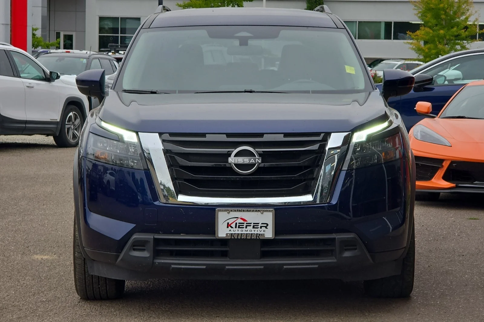 Used 2025 Deep Ocean Blue Pearl Nissan SV image 6