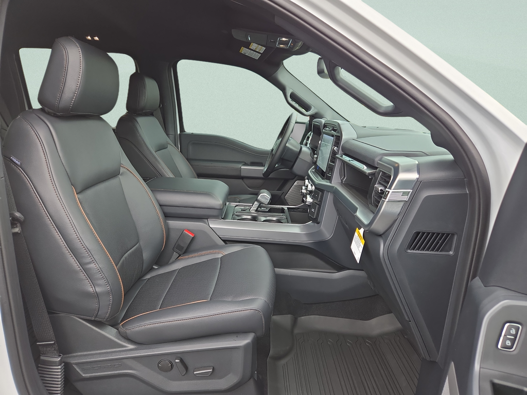 New 2026 Oxford White Ford Lariat® image 29