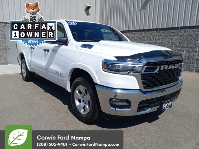2025 RAM 1500 Big Horn Crew Cab 4x4 5'7" Box's photo