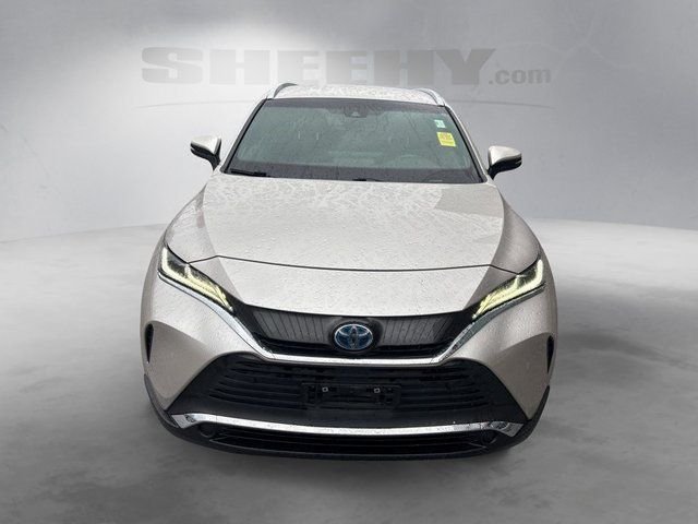 Used 2021 Silver Toyota XLE image 16