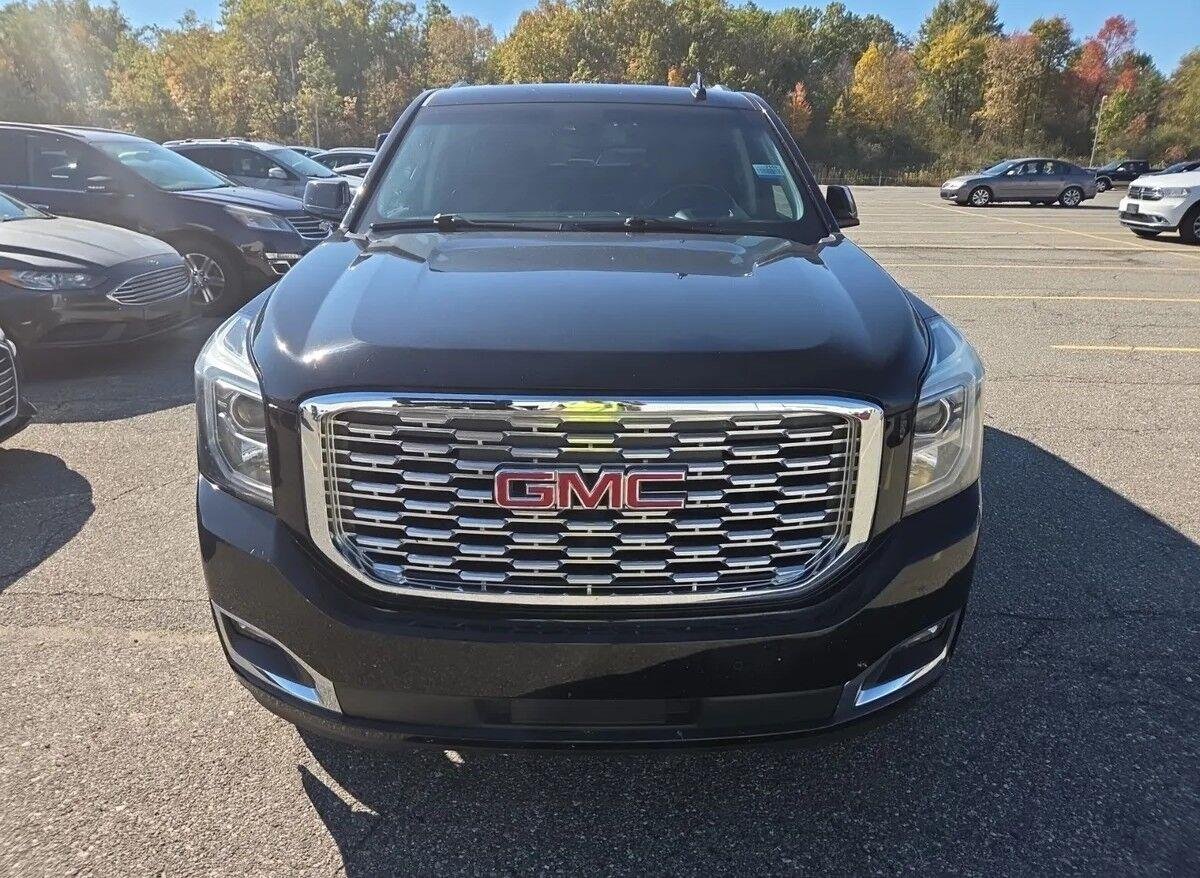 Used 2019 Onyx Black GMC Denali image 5