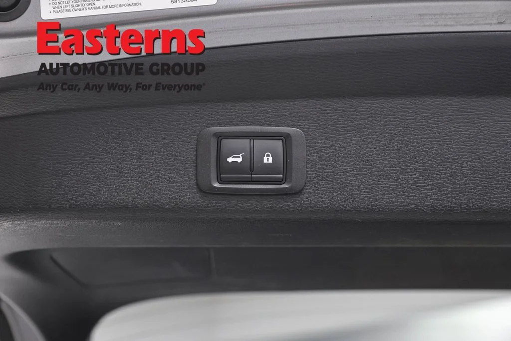 Used 2024 Gray Mitsubishi SE image 21