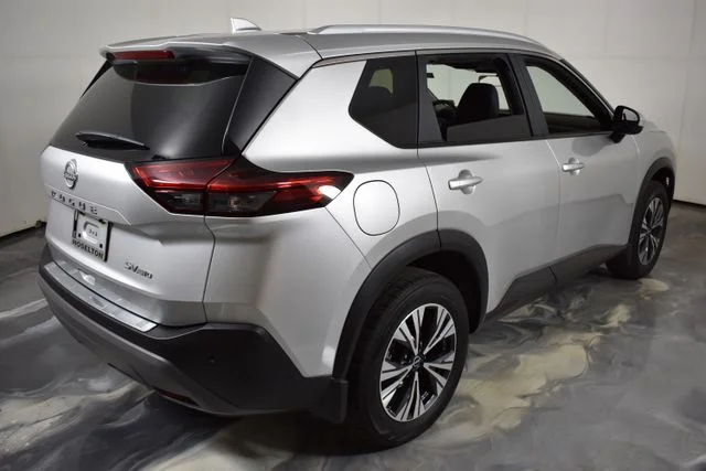 Used 2023 Silver Nissan SV image 9