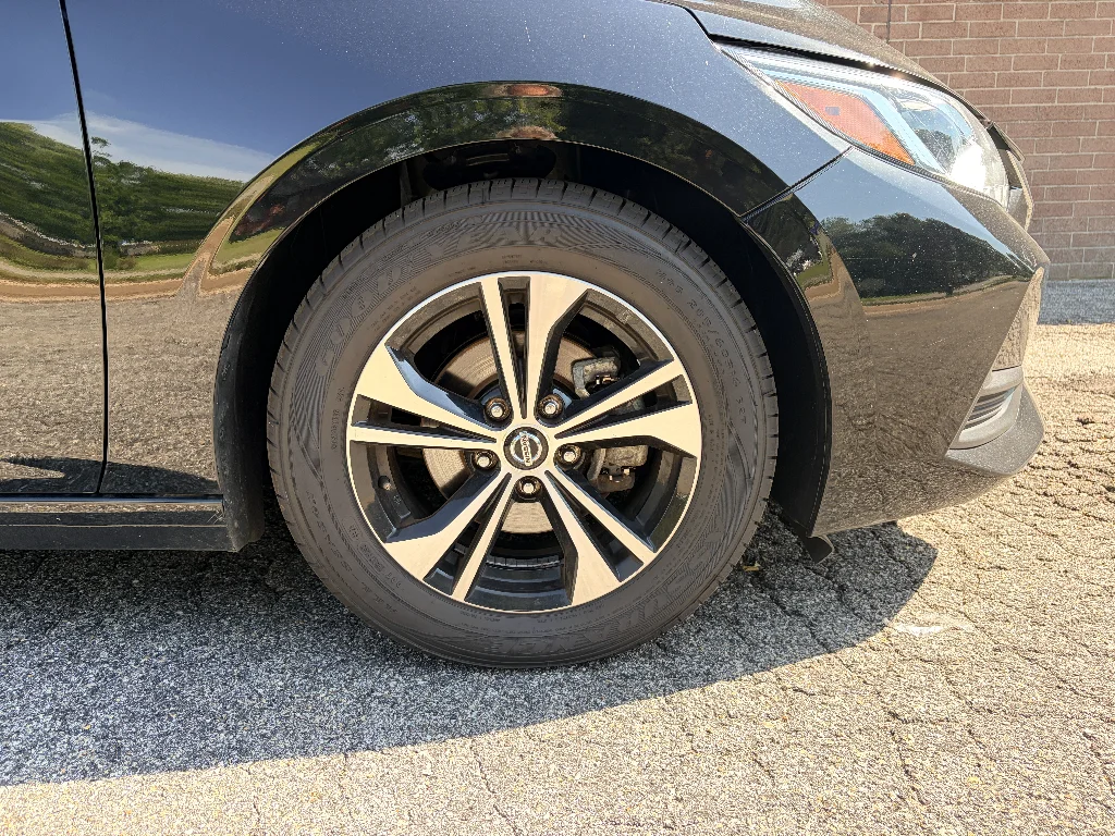 Used 2023 Super Black Nissan SV image 9