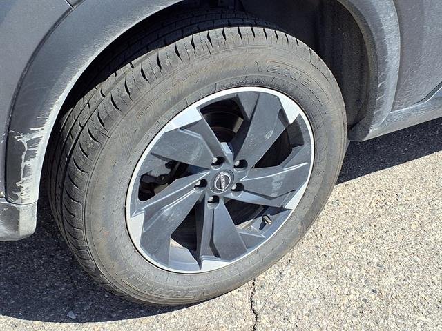 Certified Used 2025 Gun Metallic Nissan SV image 10