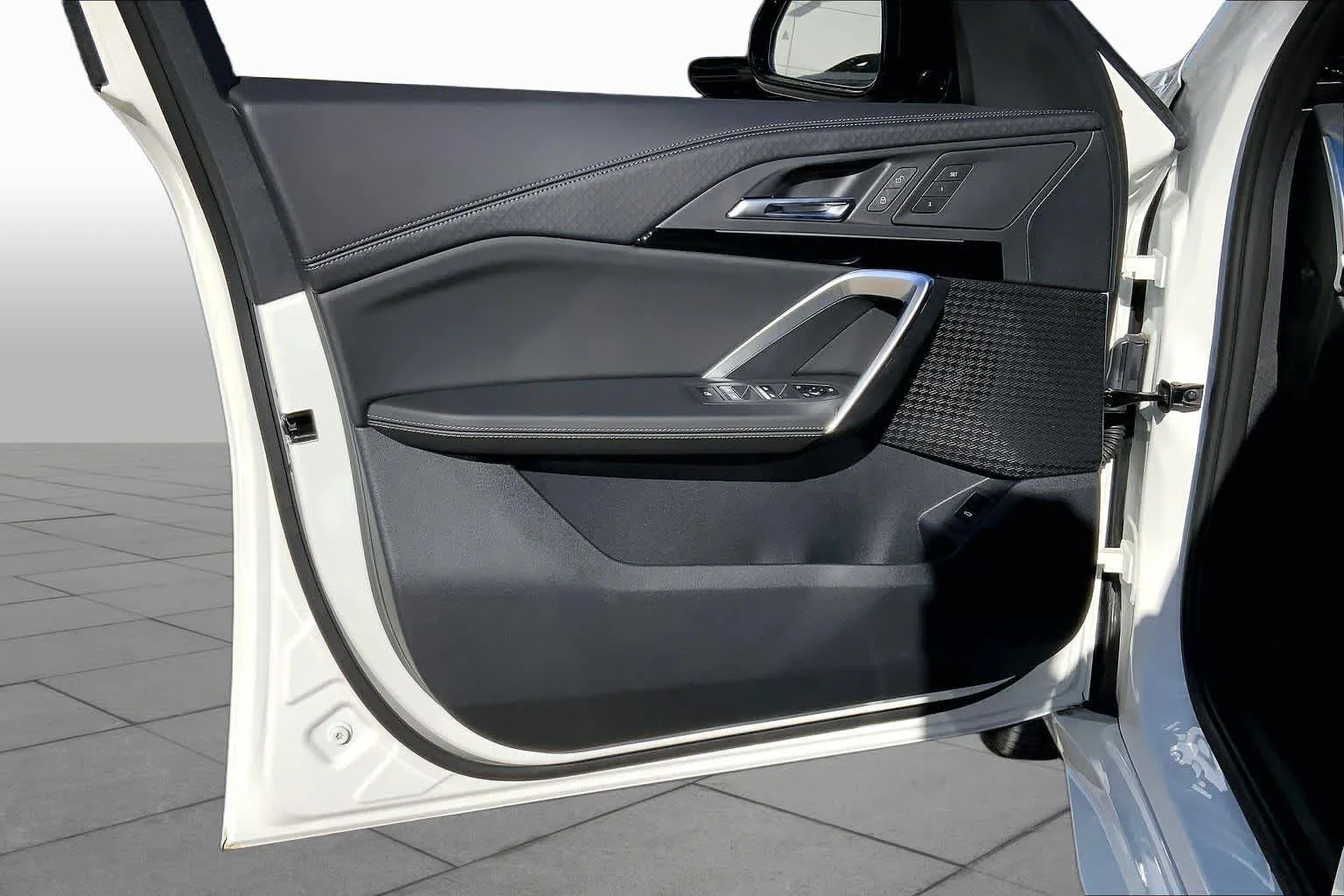 New 2026 Alpine White BMW xDrive28i image 10