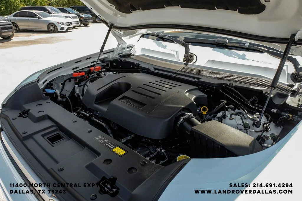Used 2024 Fuji White Land Rover S image 59