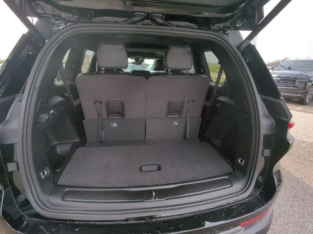 New 2026 Black Jeep Altitude image 35