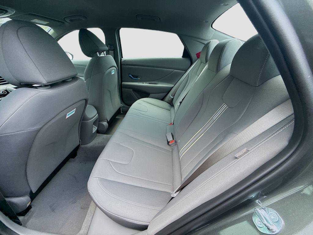 New 2026 Amazon Gray Hyundai SEL Sport image 17