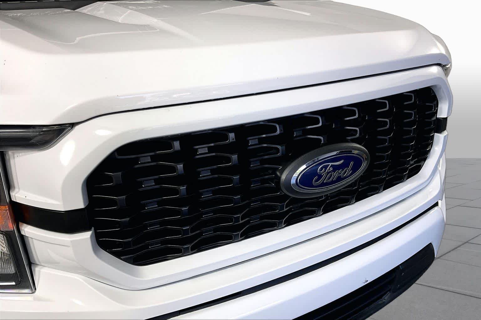 Used 2023 Oxford White Ford XL image 28