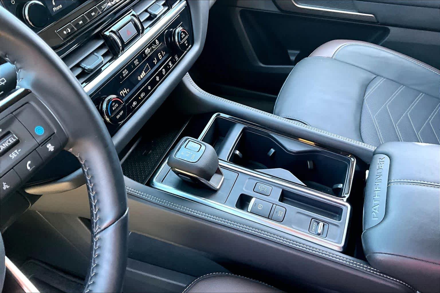 Used 2024 Super Black Nissan Platinum image 14