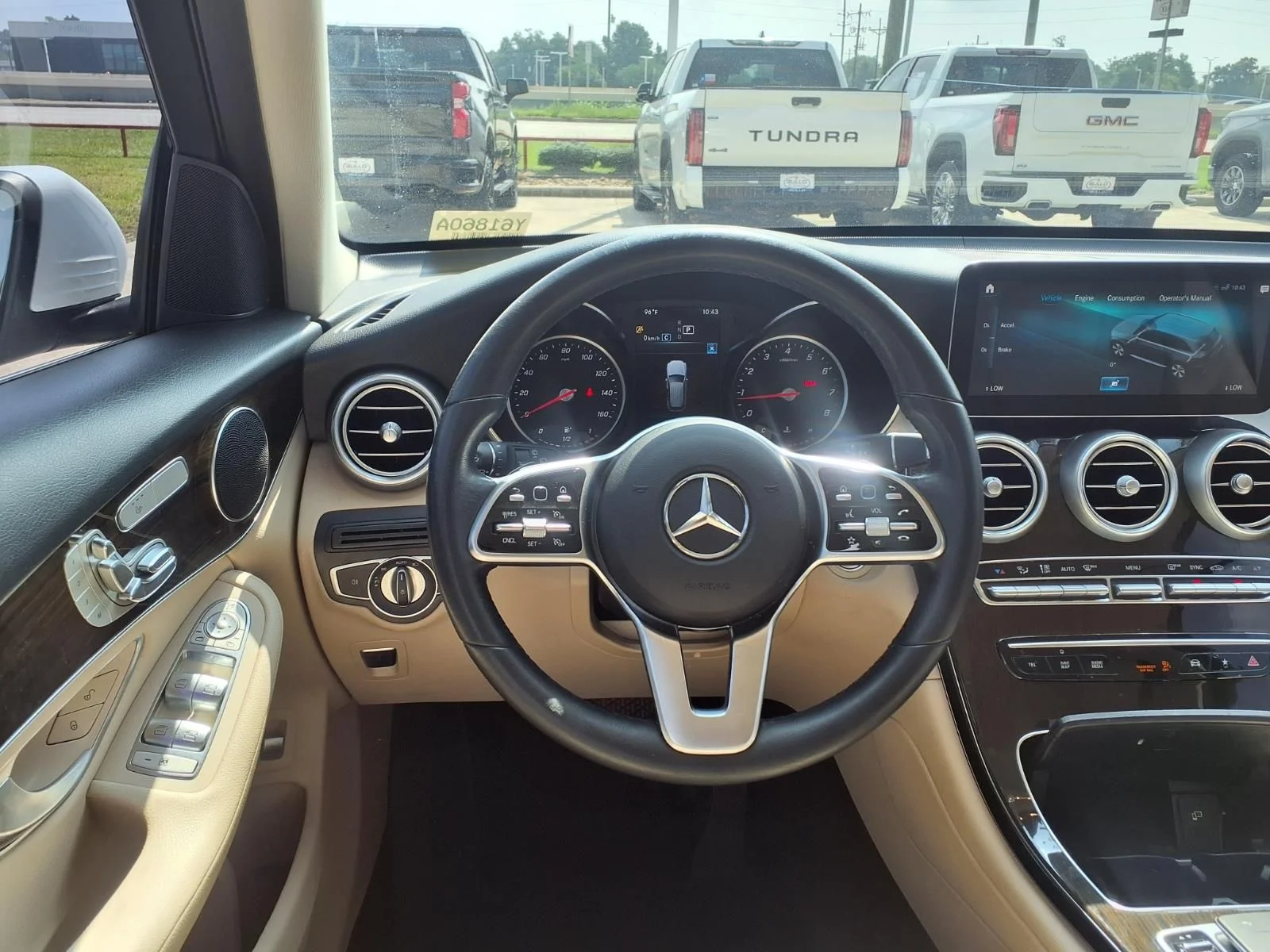 Used 2021 White Mercedes-Benz GLC 300 image 15