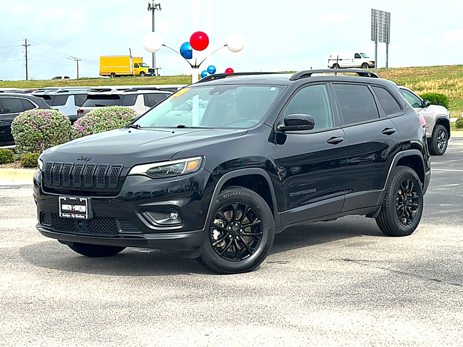 Used 2023 Diamond Black Crystal Pearlcoat Jeep Altitude Lux 4x4 image 2