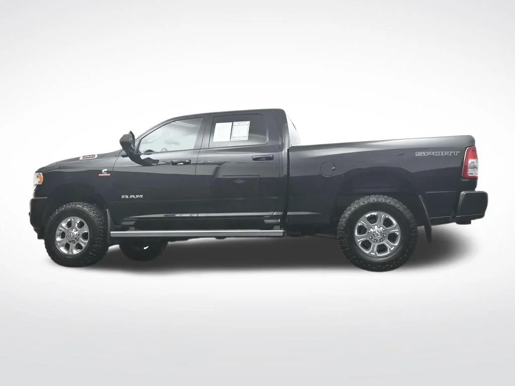 Used 2020 Diamond Black Ram Big Horn image 47