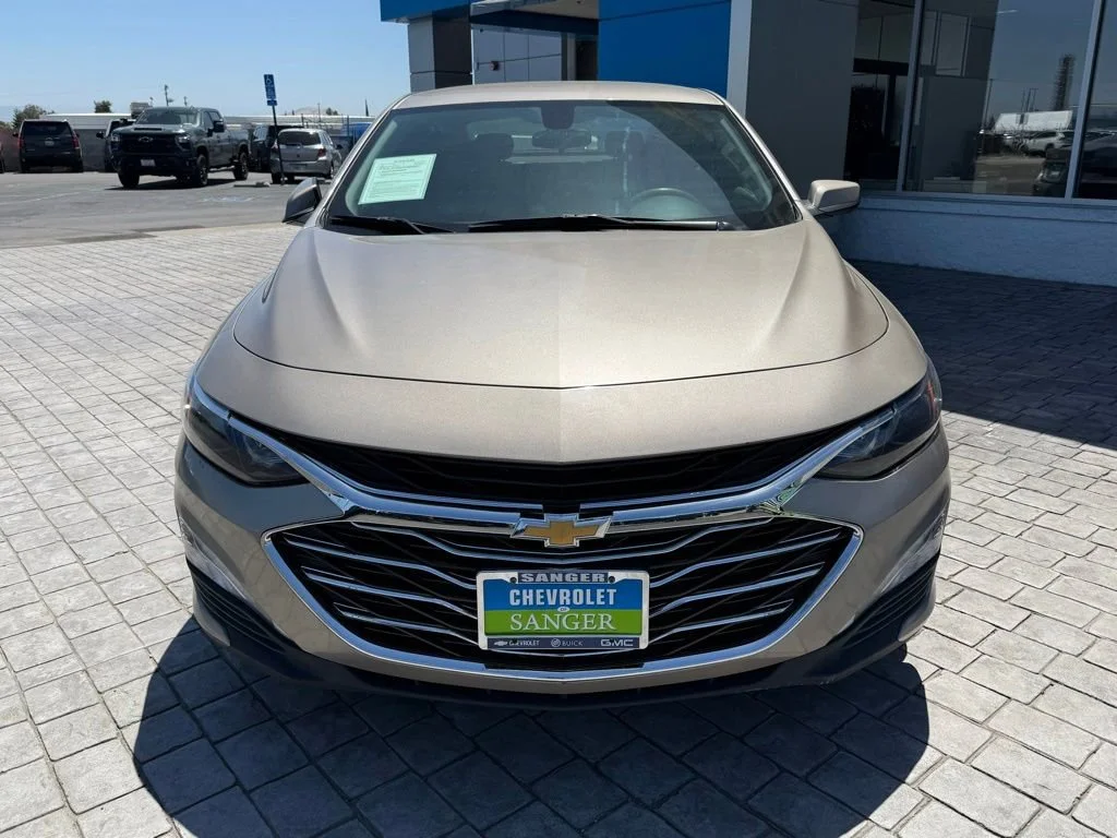 Used 2022 Mineral Gray Metallic Chevrolet LT image 3