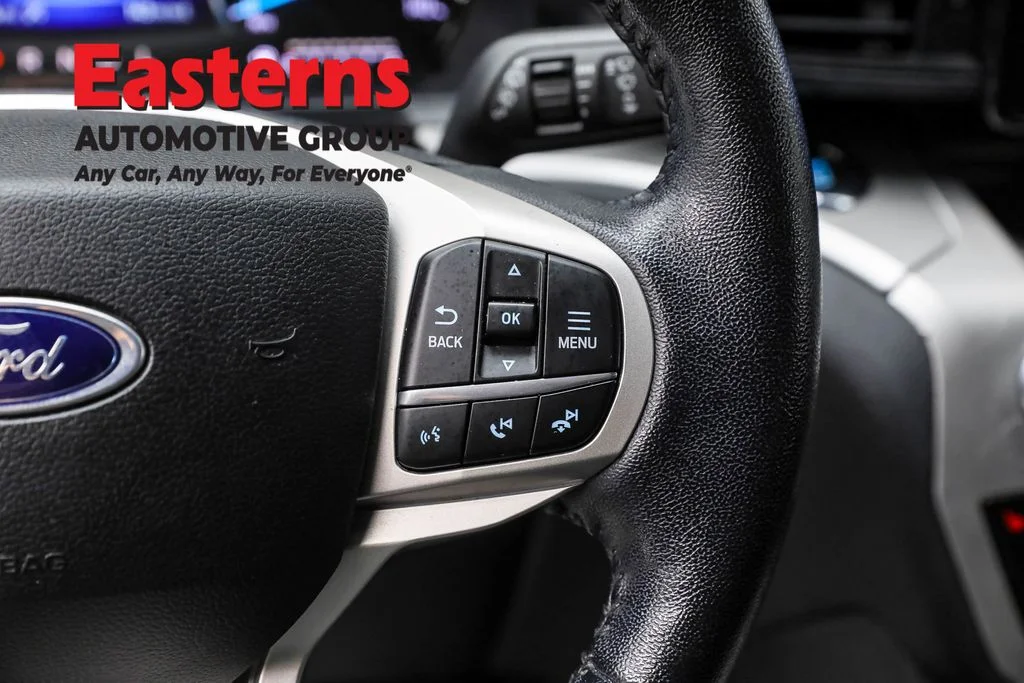 Used 2021 Black Ford XLT image 16