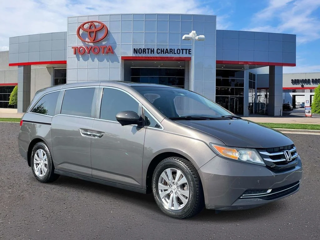 Used 2014 White Honda EX-L image 1