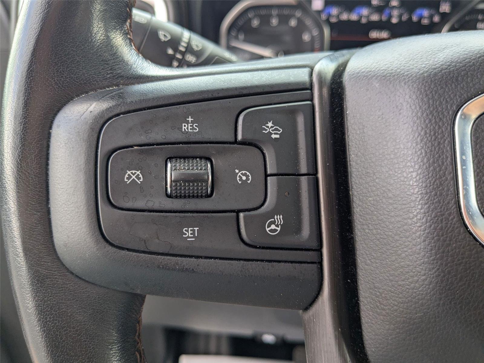 Used 2021 Summit White GMC AT4 image 18