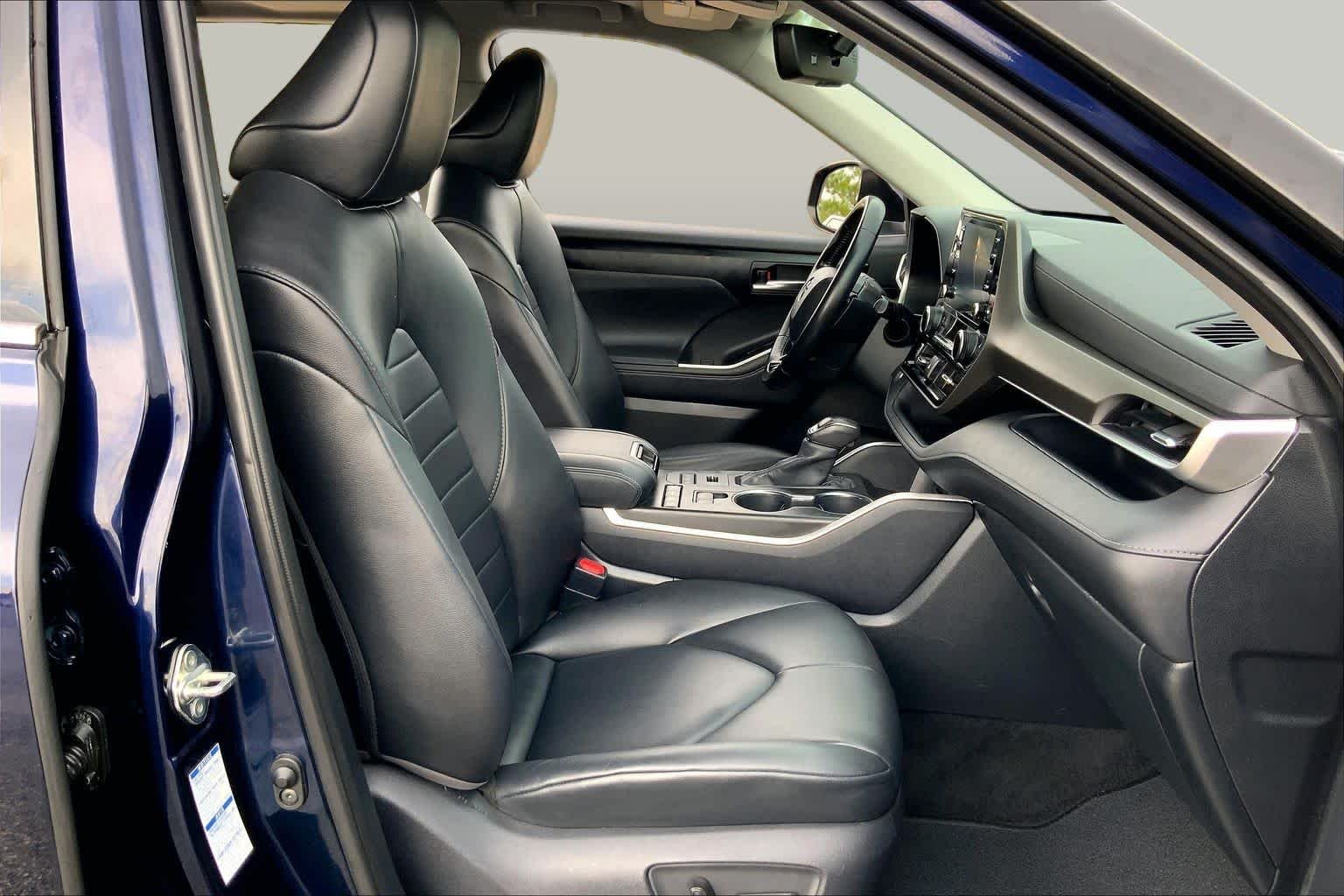 Used 2020 Blueprint Toyota XLE image 9