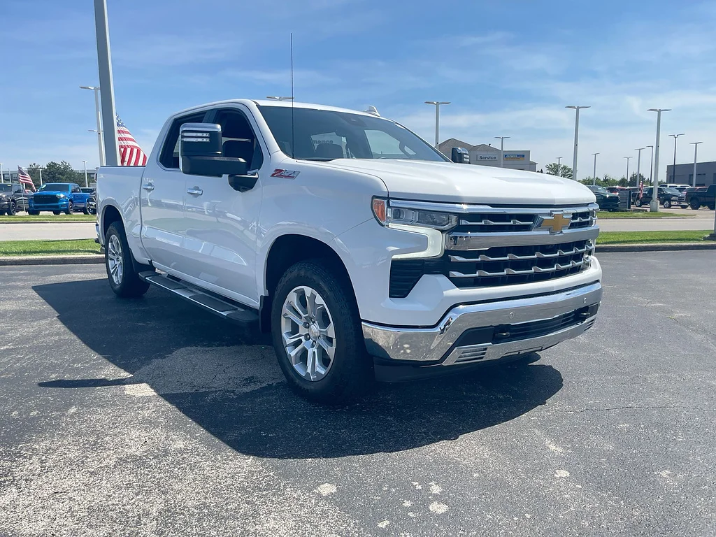 Used 2024 Summit White Chevrolet LTZ image 36