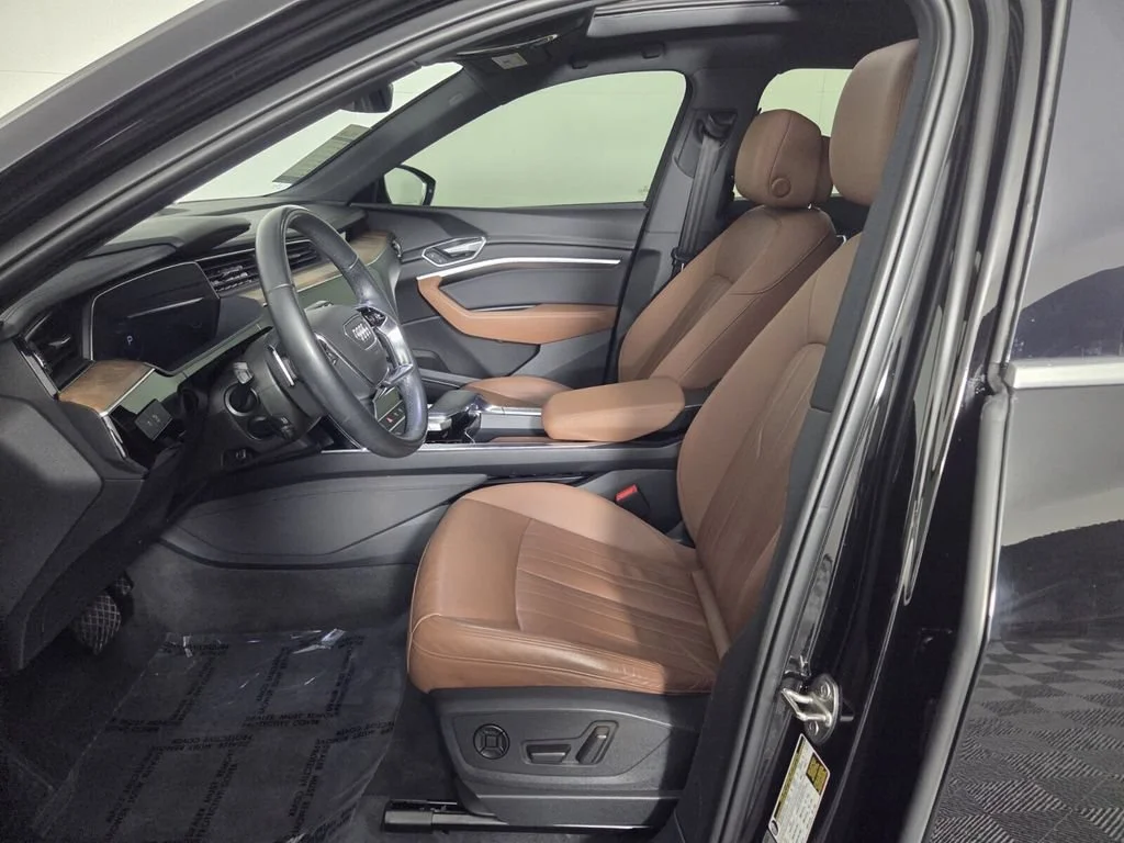 Used 2022 Brilliant Black Audi Premium image 8