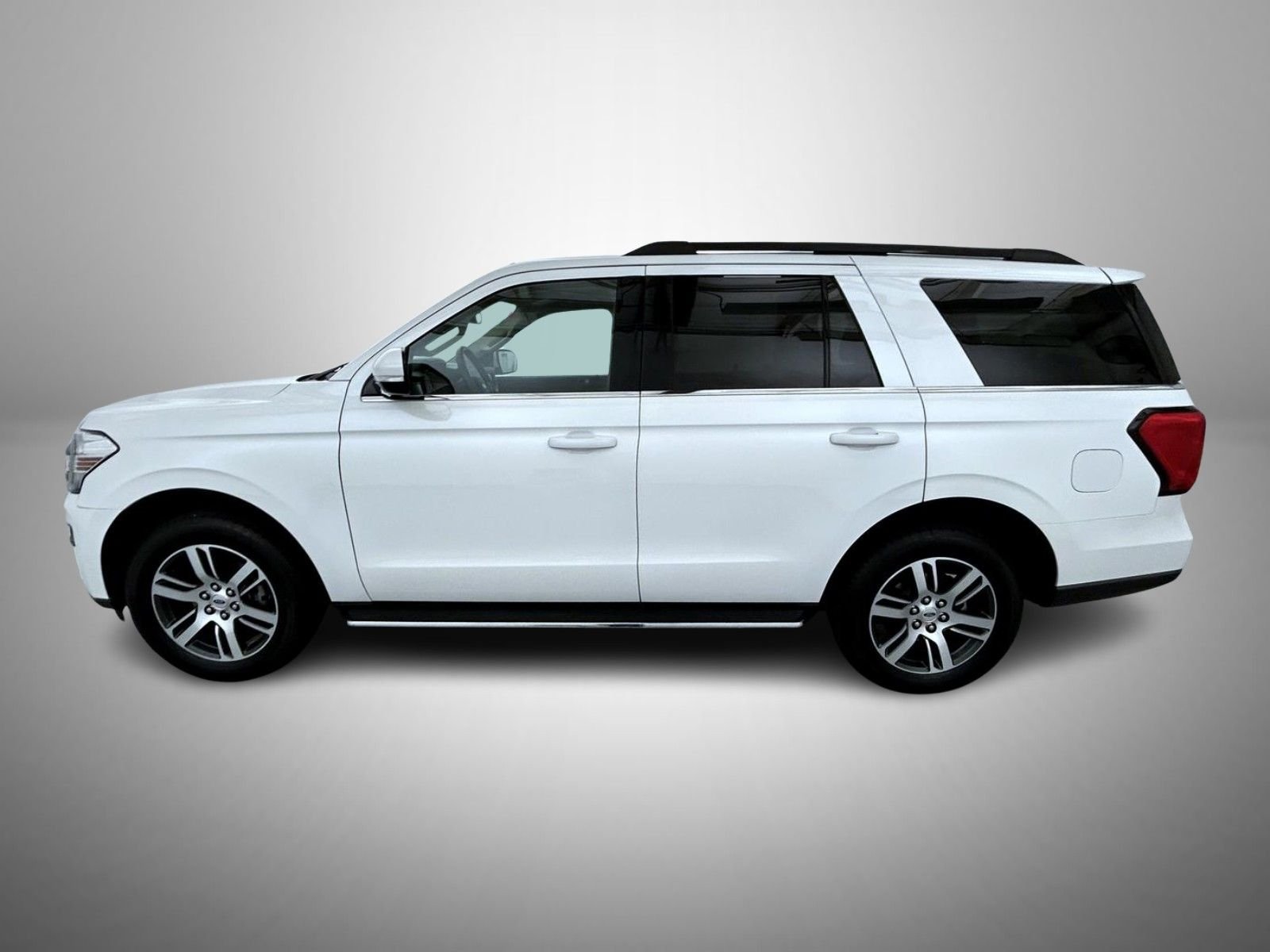Used 2023 White Ford XLT image 8
