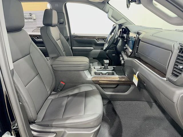 New 2026 Onyx Black GMC Elevation image 28