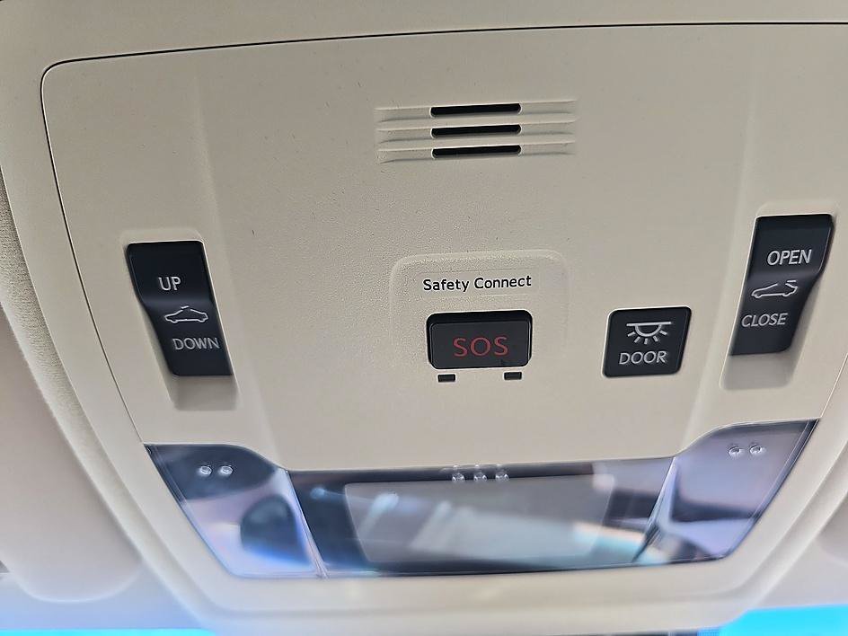 Used 2017 Atomic Silver Lexus ES 350 image 27