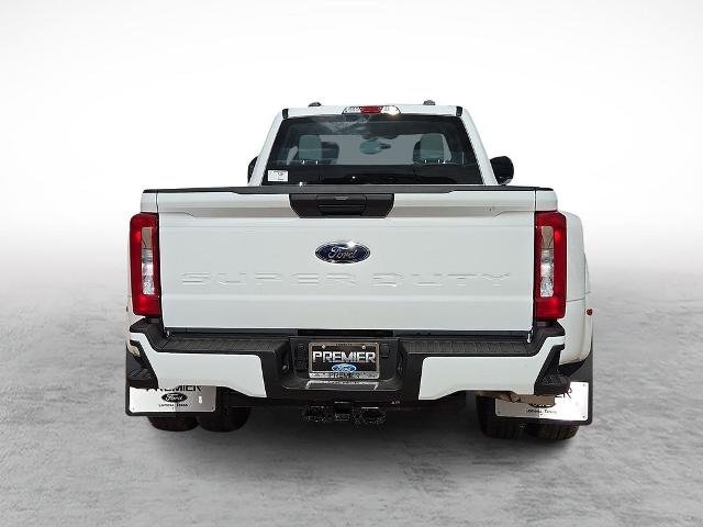New 2026 Oxford White Ford F-350® XL image 34