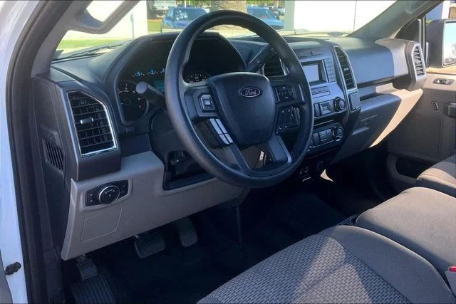 Used 2015 Oxford White Ford XLT image 14
