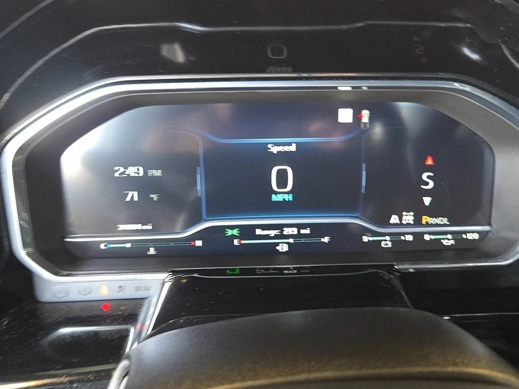 Used 2023 Sterling Gray Metallic Chevrolet LT image 14