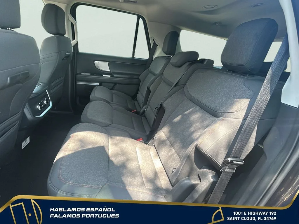 Used 2025  Ford Active image 6